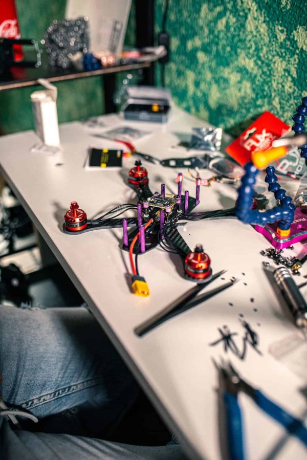 Curso de drones de carreras (material incluido y llévate el dron) - Imagen 2