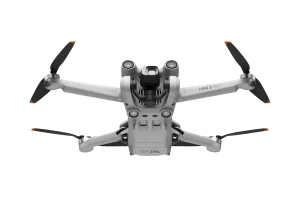 Un dron DJI visto de frente